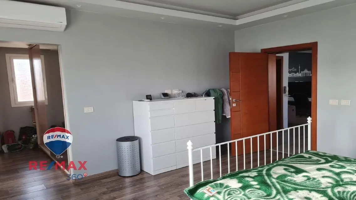 For sale standalone villa in Mivida Compound     .