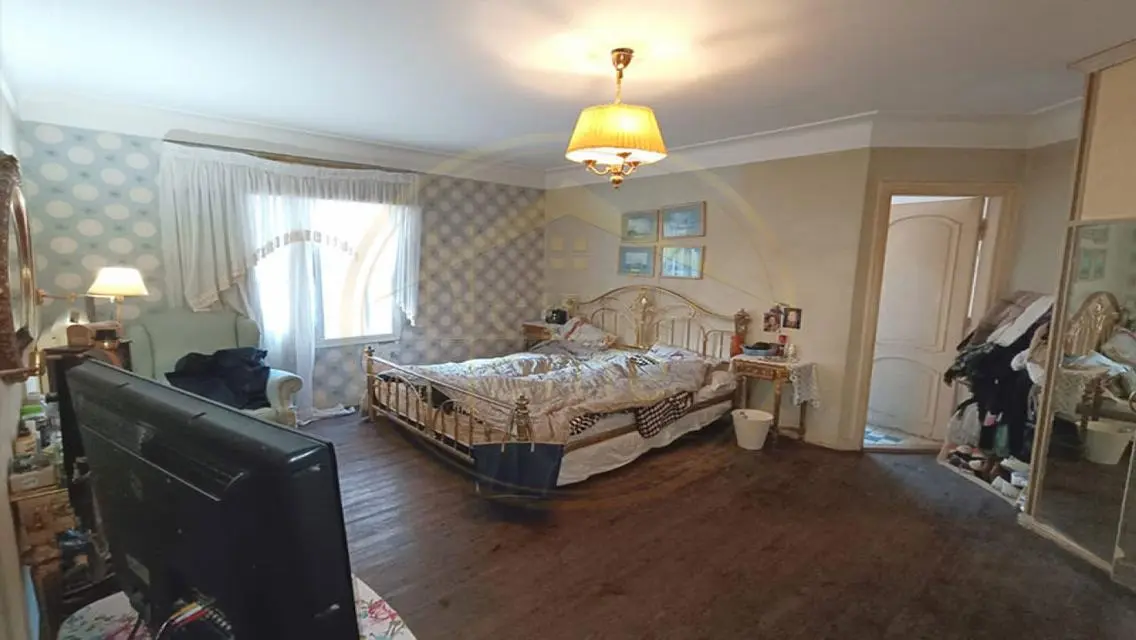 Luxury Apartment for Sale in Saba Pasha - 240 m²