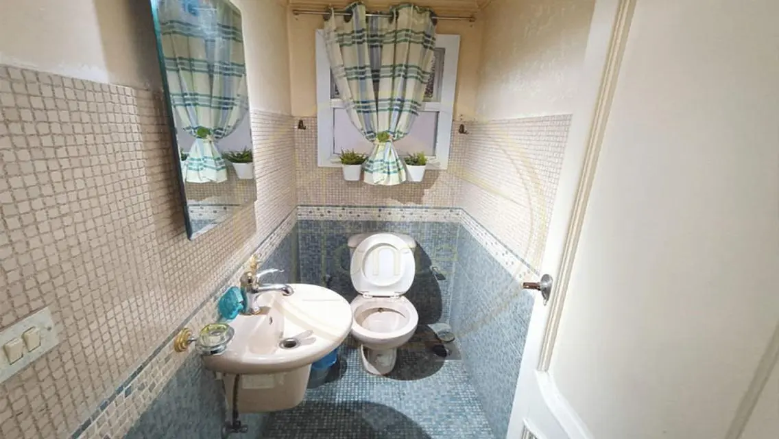 Luxury Apartment for Sale in Saba Pasha - 240 m²