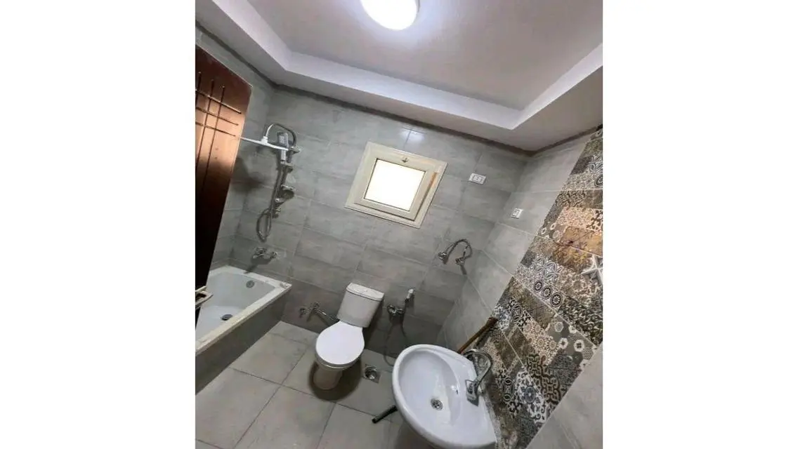 شقه ايجار فاضي كمبوند الخمائل الشيخ زايد