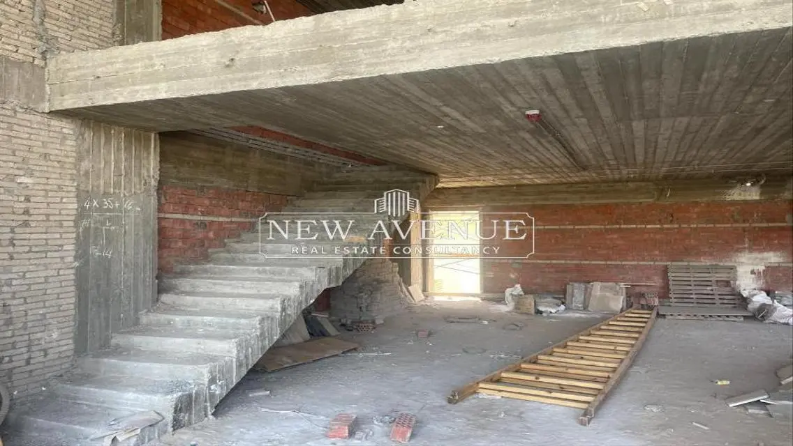 Duplex Retail For rent 242 sqm at 233 st Maadi