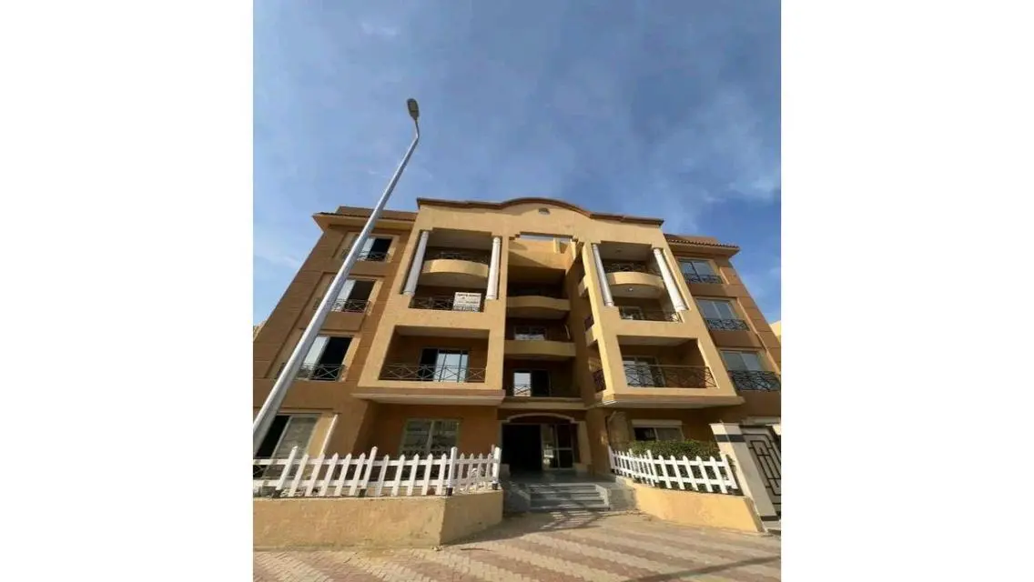 شقة فاخرة للإيجار بإطلالة مميزة