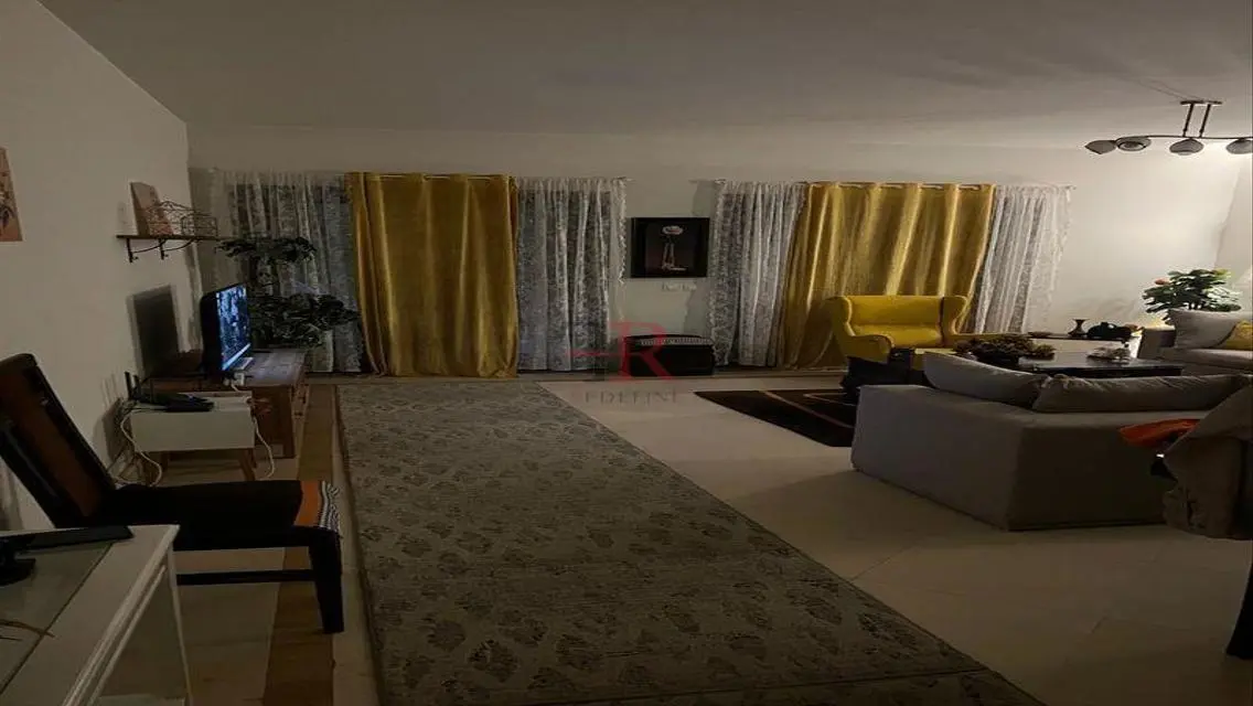 Apartment with private garden for rent in mivida