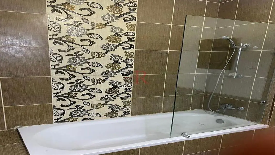 Apartment with private garden for rent in mivida
