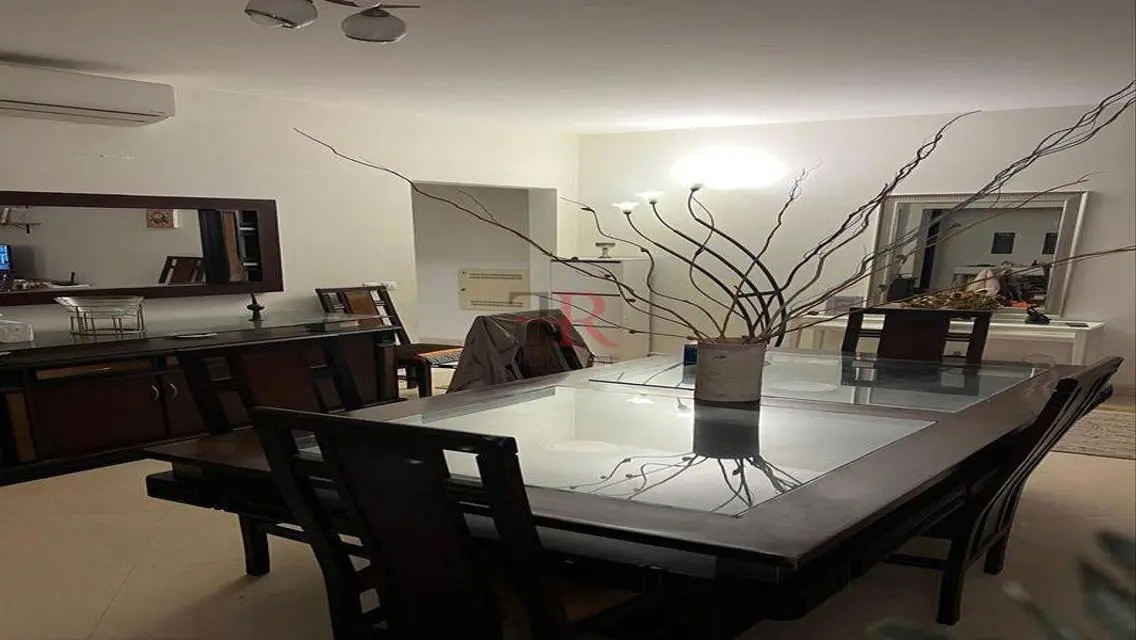 Apartment with private garden for rent in mivida