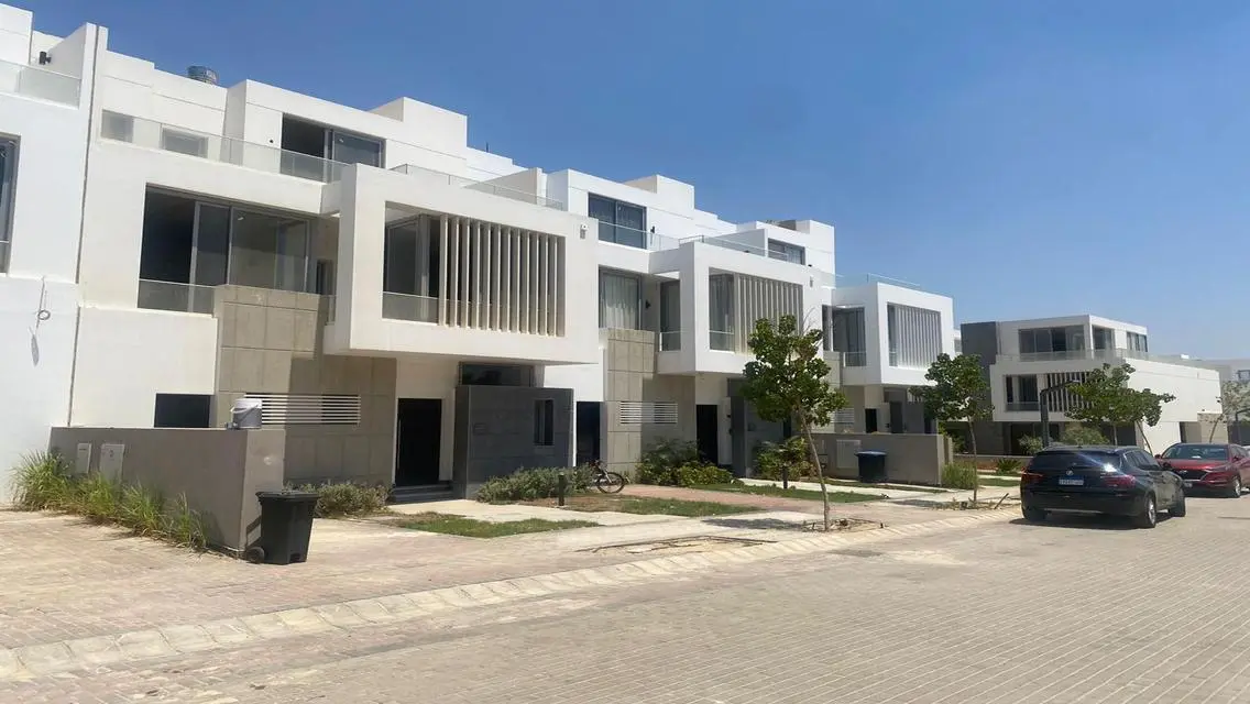Luxury Apartment for Sale with Spacious Layout
