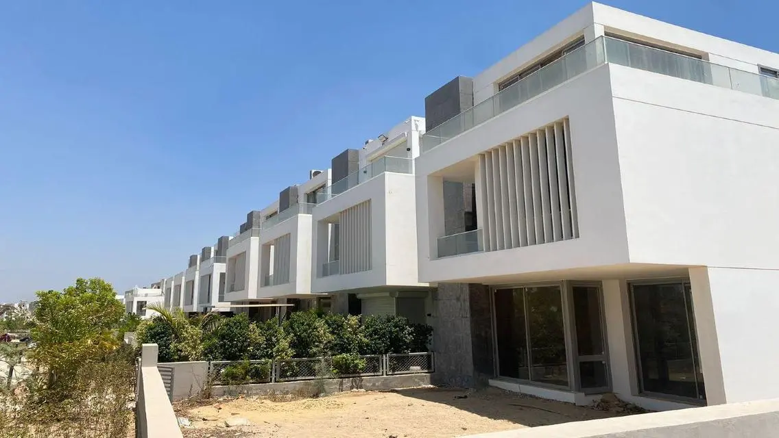 Luxury Apartment for Sale with Spacious Layout