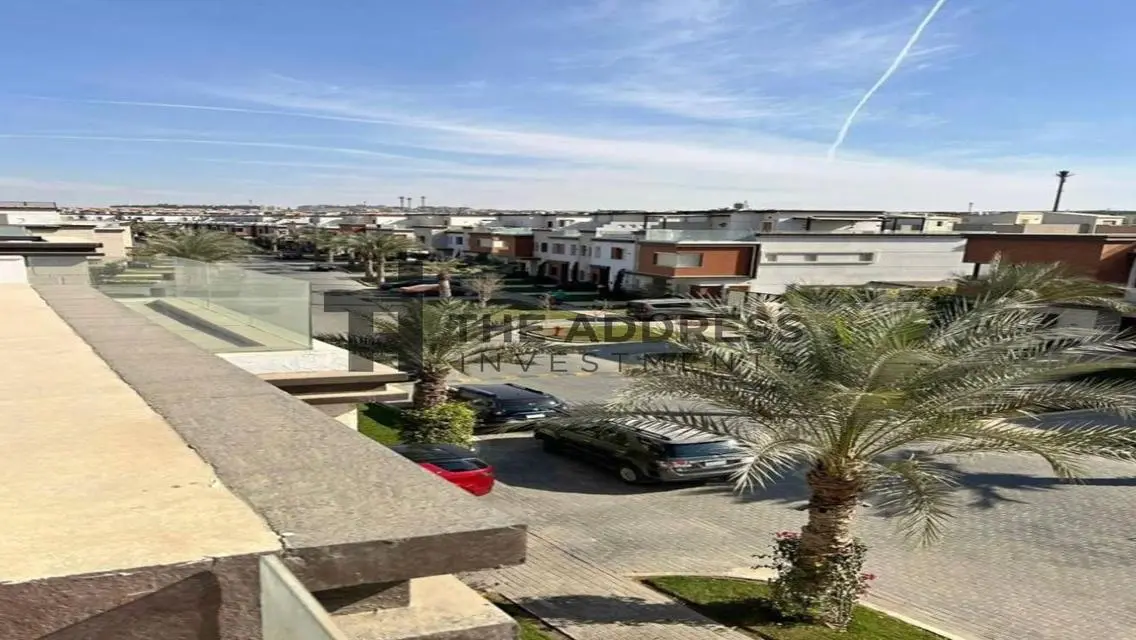 135m at Dijar new cairo 5% DP and 12Y installments
