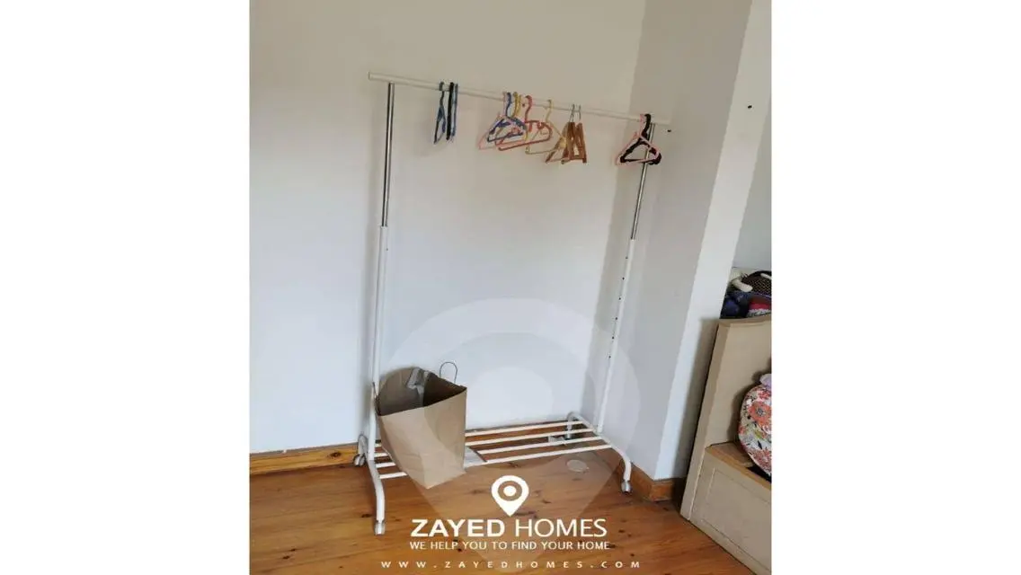Furnished apartment 190 sqm for sale in Beverly