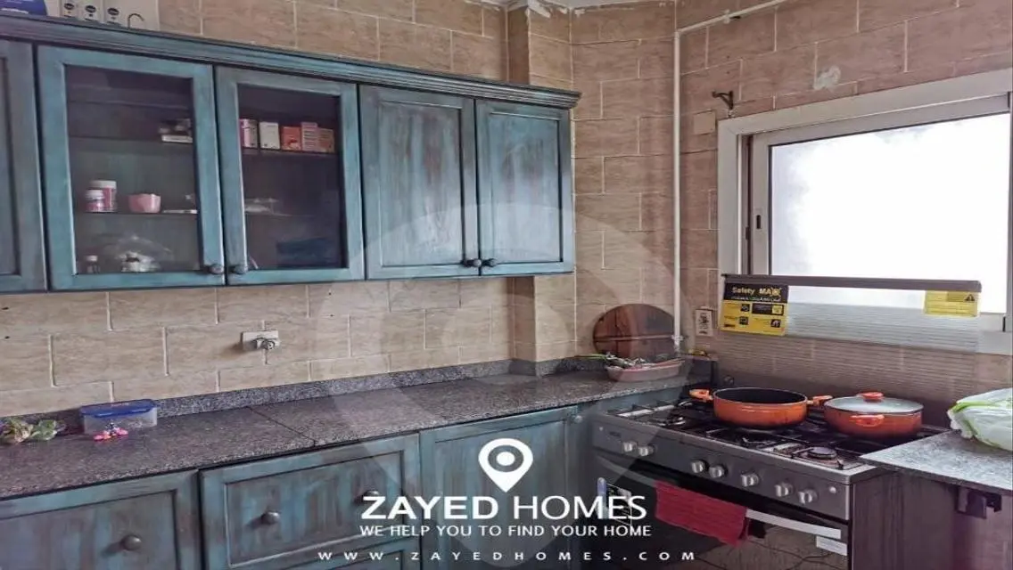 Furnished apartment 190 sqm for sale in Beverly