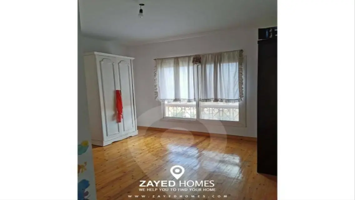 Furnished apartment 190 sqm for sale in Beverly