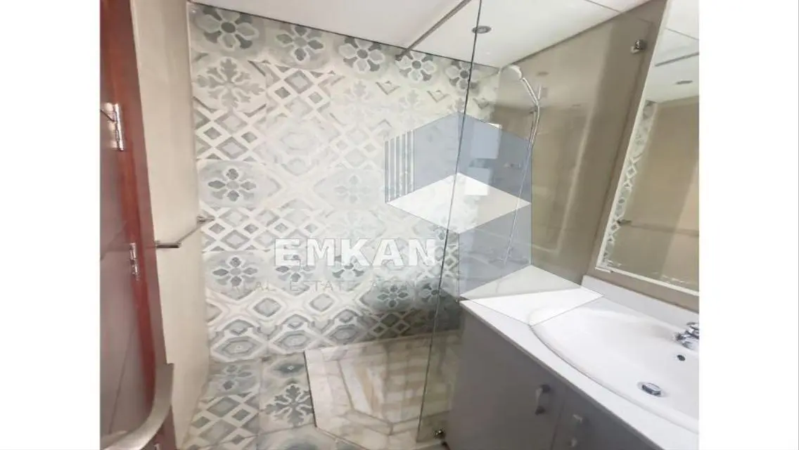 Penthouse for rent 4 rooms Westown  semi-furnished