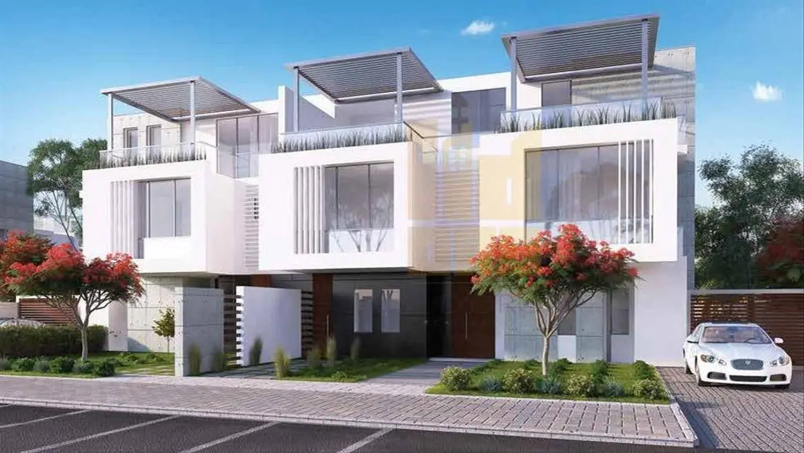 Luxury Apartment with Balcony and Shared Pool