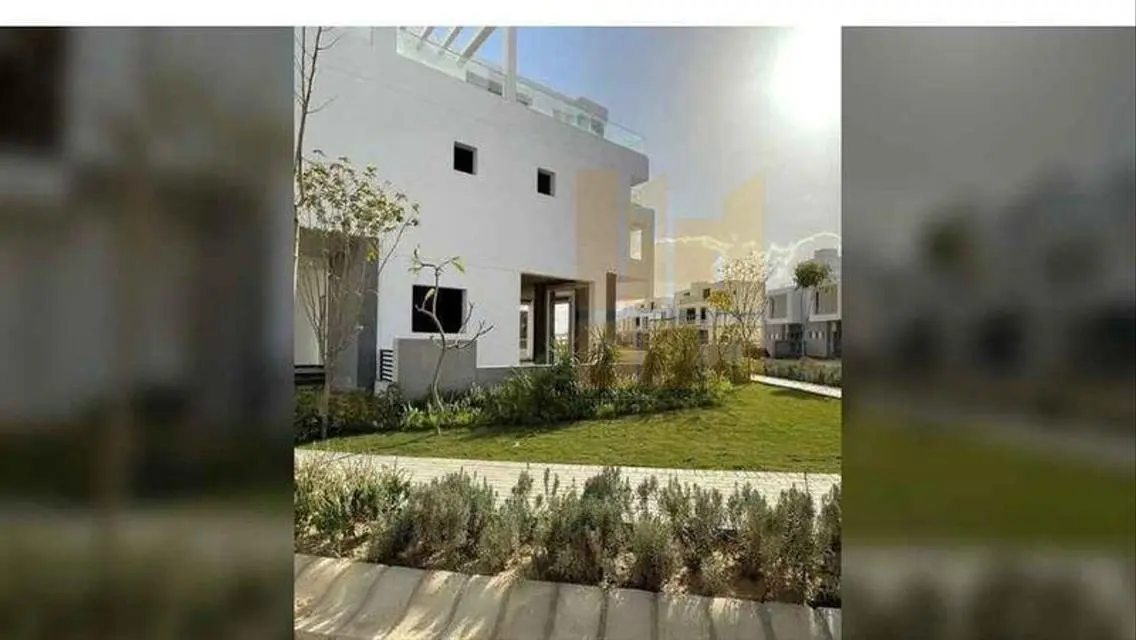 Luxury Apartment with Balcony and Shared Pool