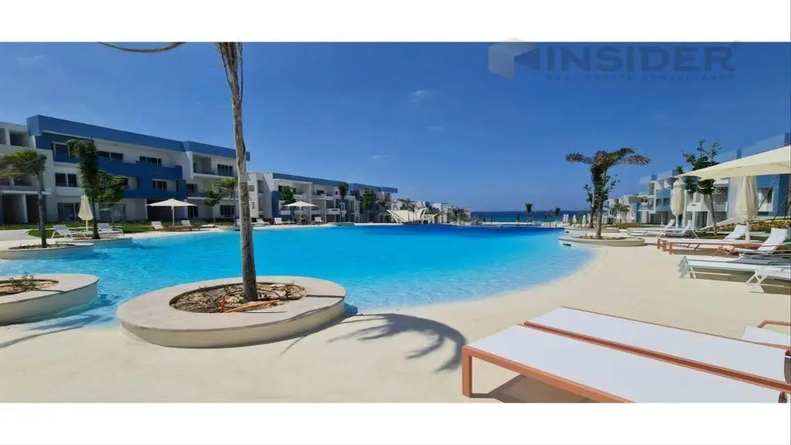 Luxury Villa for Sale with Garden and Pool, 800 sqm