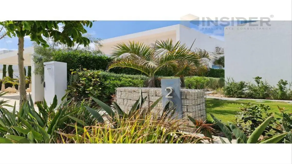 Luxury Villa for Sale with Garden and Pool, 800 sqm