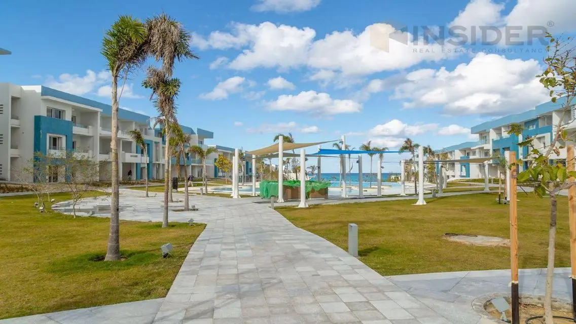 Luxury Villa for Sale with Garden and Pool, 800 sqm