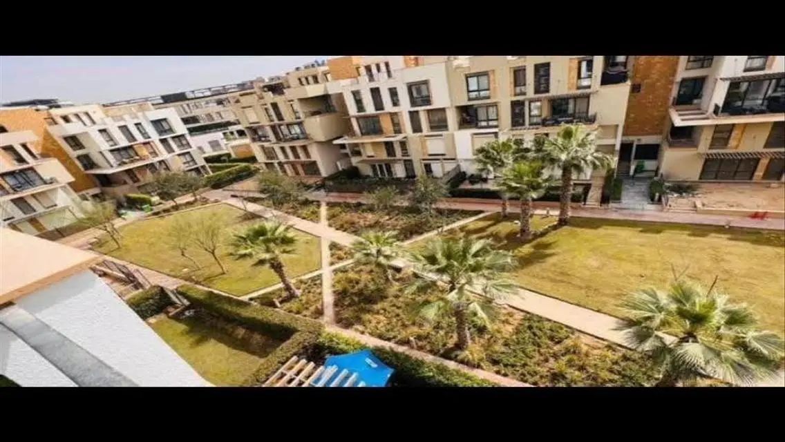Apartment Overlooking Landscape View in Sodic