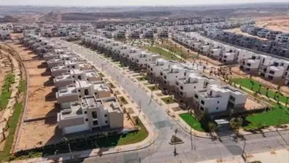 فيلا بسعر مميز استلام فوري فى ذا كرون بالم هيلز