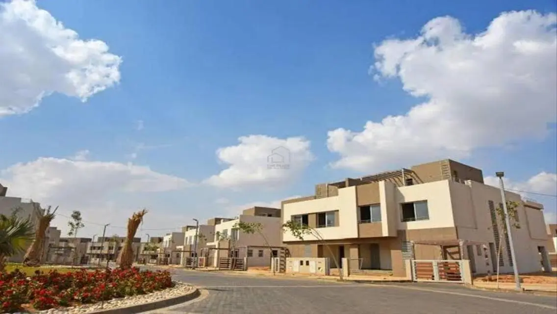 فيلا بسعر مميز استلام فوري فى ذا كرون بالم هيلز