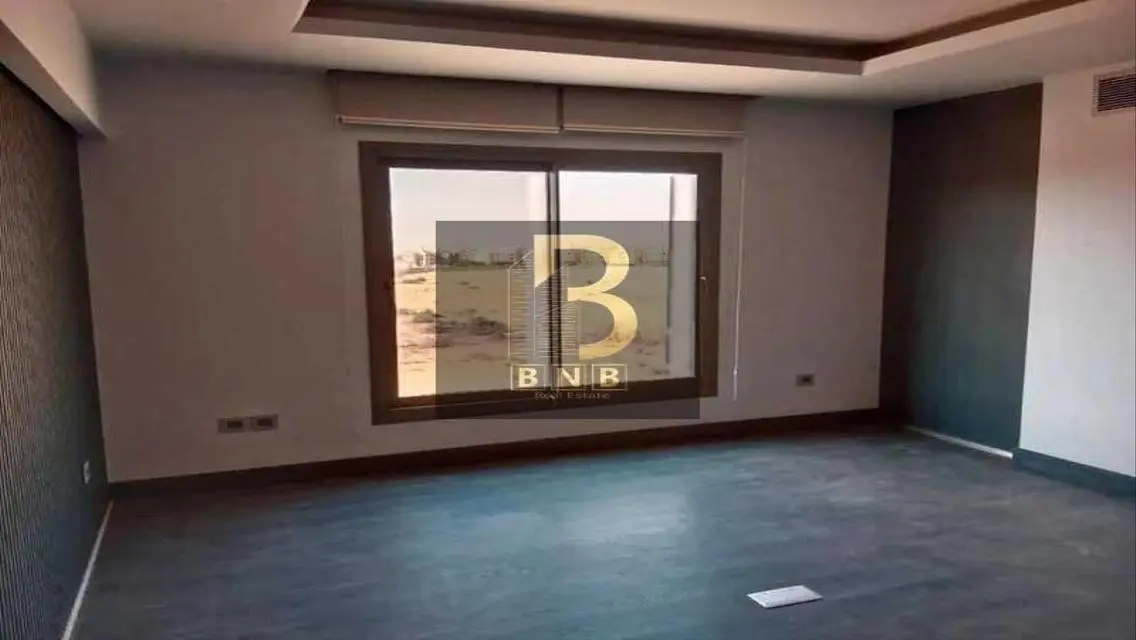 مقر تجاري إداري متشطب وجاهز للتشغيل الفوري التسعين