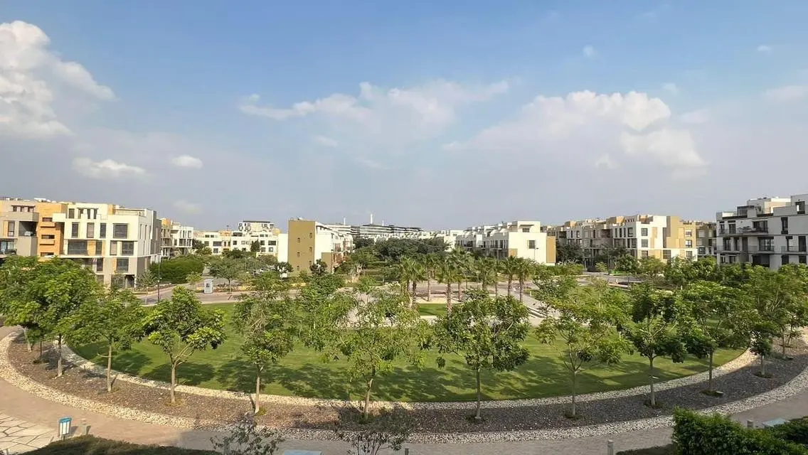 Luxury Apartment 250m with Great Amenities
