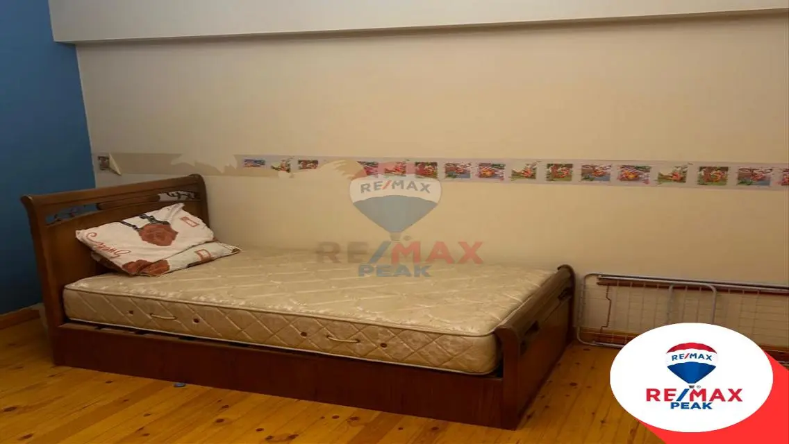 Beverly Hills Compound Apartment For Sale  231m