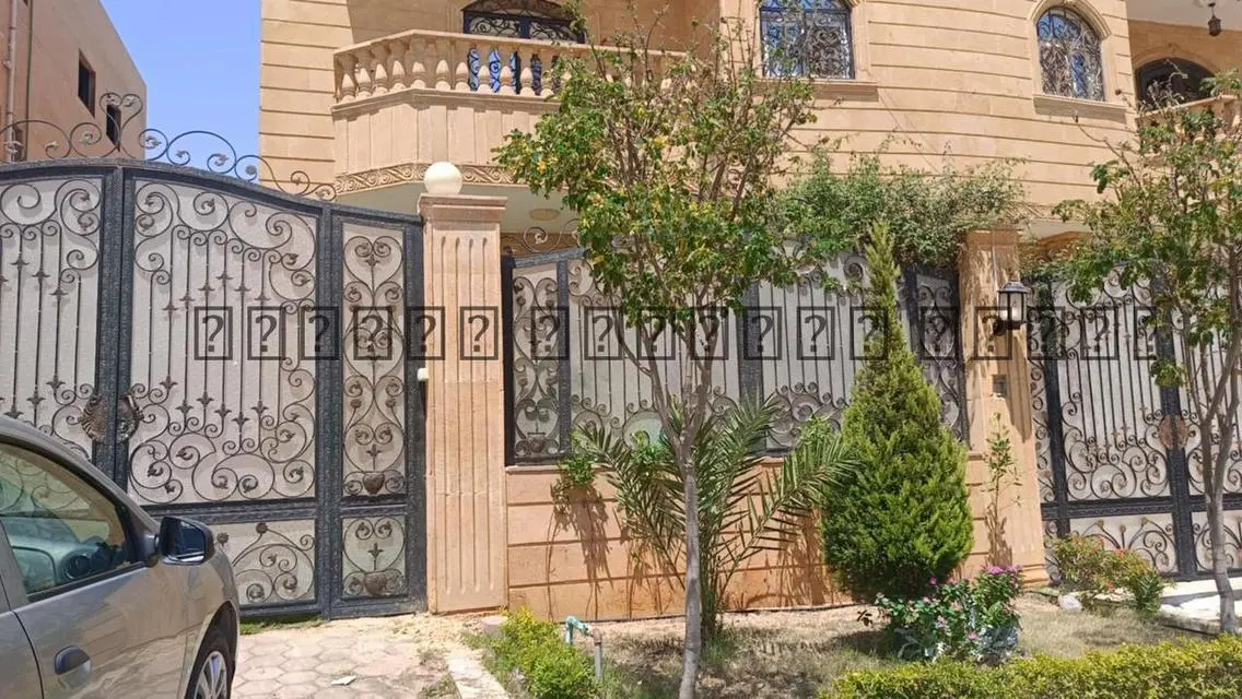 شقة للبيع دور ارضي الحي الرابع مدينة العبور