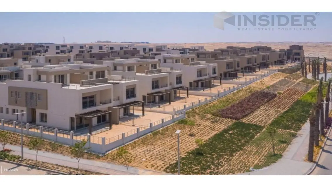 فلا فاخرة للبيع في موقع متميز