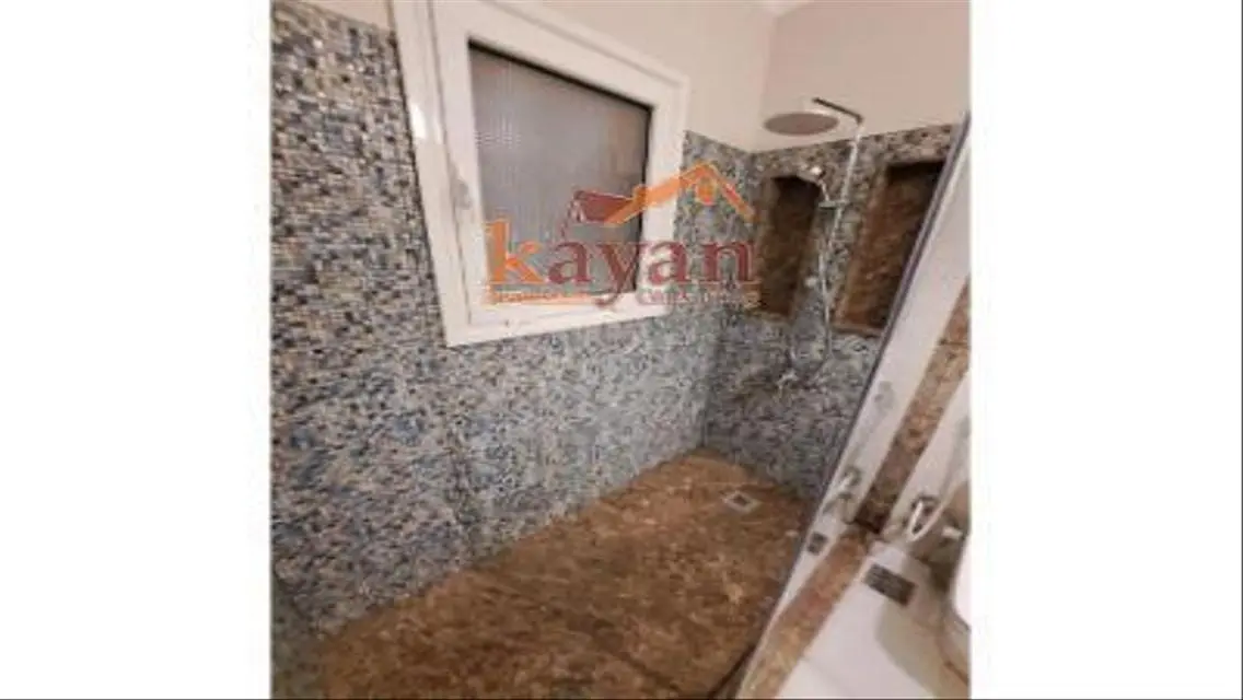 شقة مميزة للبيع - مساحات واسعة ومرافق مذهلة