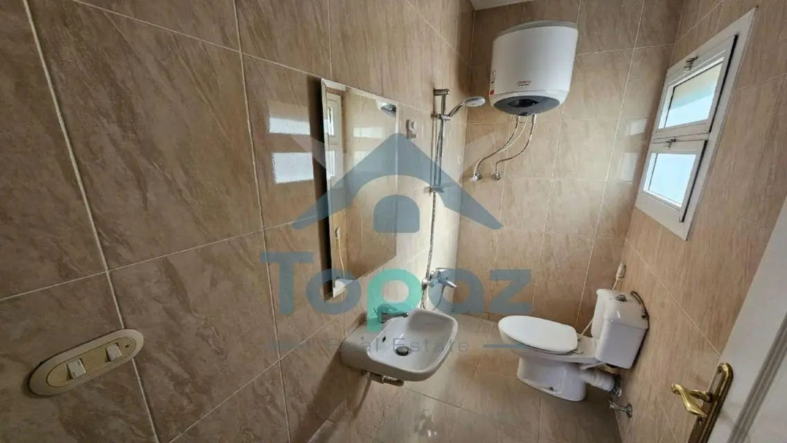 للايجار شقة كمبوند بيفرلي هيلز.