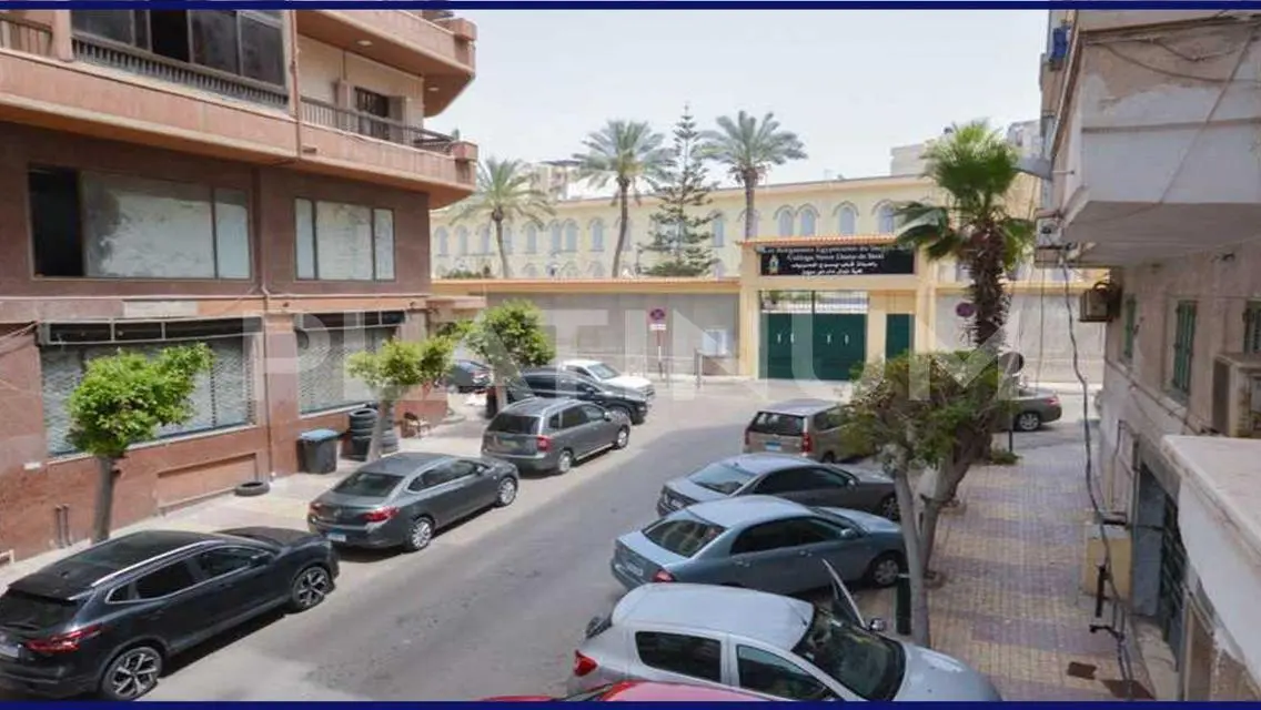 Apartment for sale 230 m Gleem