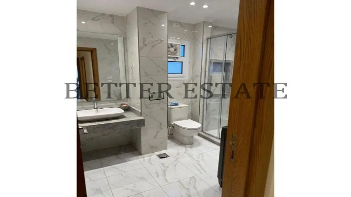 Stunning 160 sqm Apartment in a Secure Area