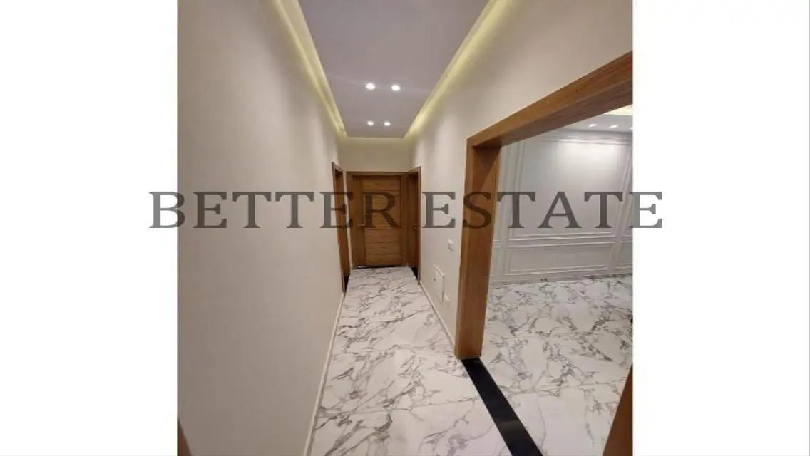 Stunning 160 sqm Apartment in a Secure Area