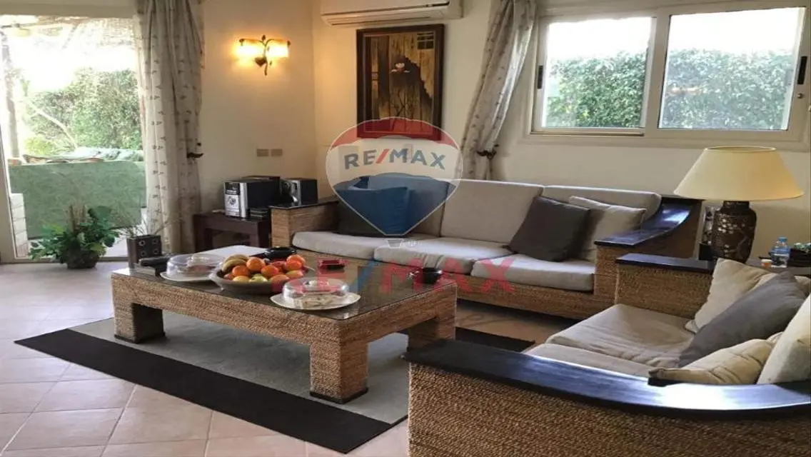 للبيع بقريه البندقيه بالعين السخنه توين هاوس