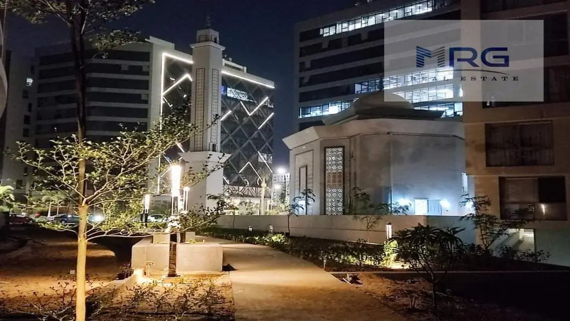 Stunning 185 Sqm Apartment with Luxurious Amenities