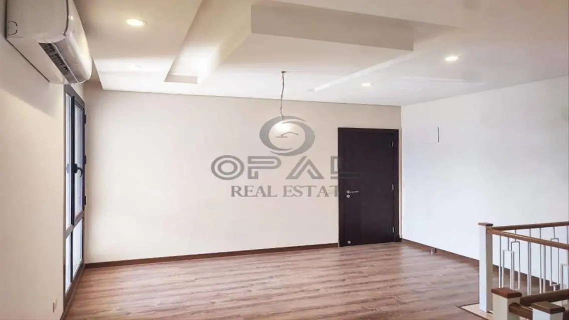 Duplex for rent in Westown ( 4bd+nanny - first use