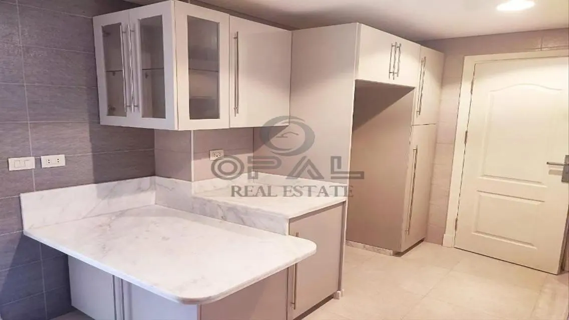 Duplex for rent in Westown ( 4bd+nanny - first use