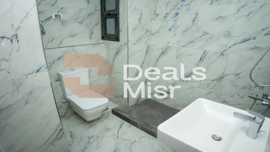 Luxury Apartment for Sale with Spacious Layout and Full Amenities