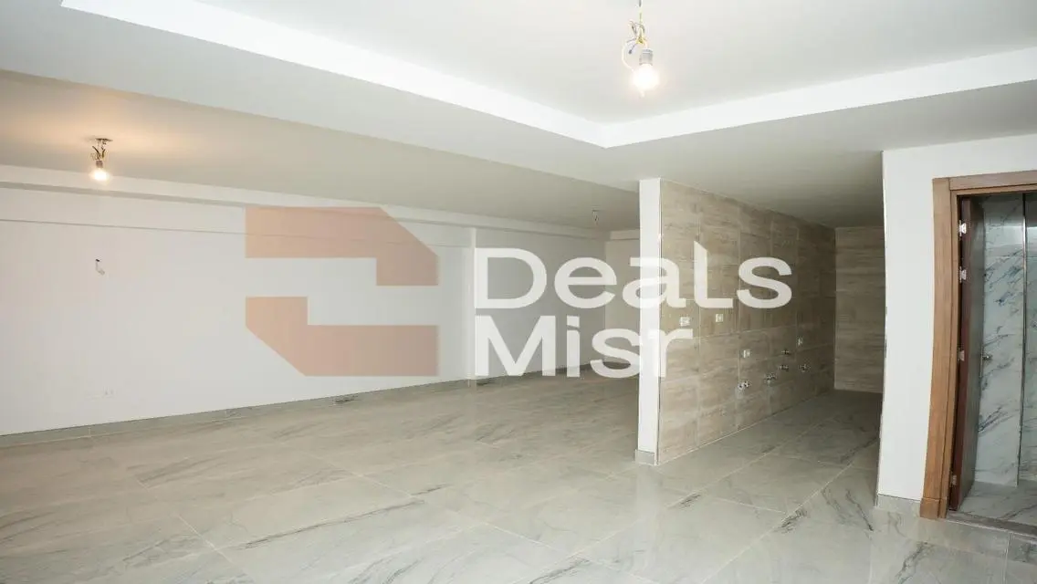 Luxury Apartment for Sale with Spacious Layout and Full Amenities
