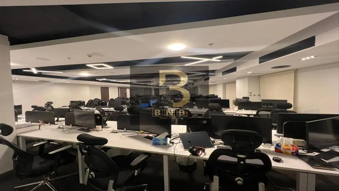 Administrative Office 550m Fully Equipped in 90th