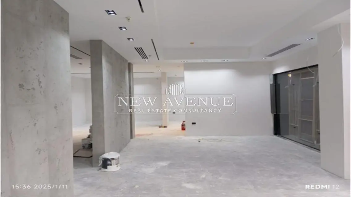 Commercial retail for rent fully finished, prime location