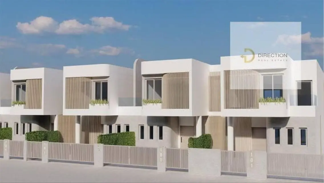 فيلا فاخرة للبيع بمساحة كبيرة مع مسبح خاص