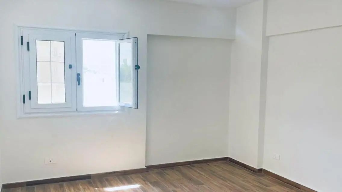 شقة رائعة للإيجار بمساحة 100 متر