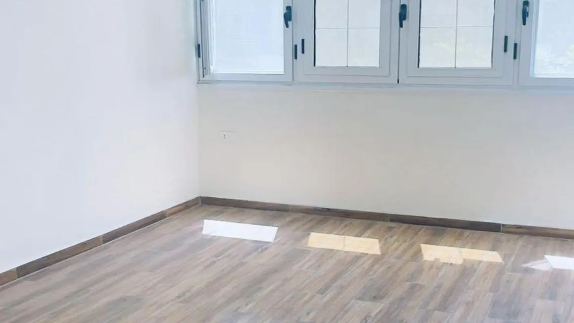 شقة رائعة للإيجار بمساحة 100 متر