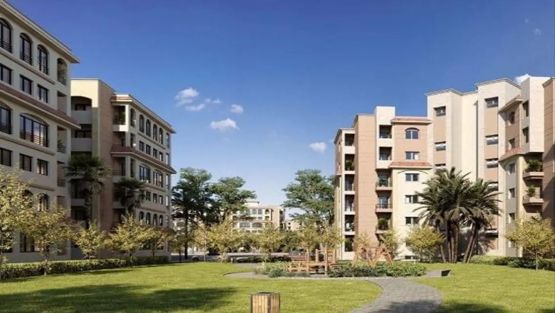 Luxury 10-Room Apartment with Balcony and Shared Pool
