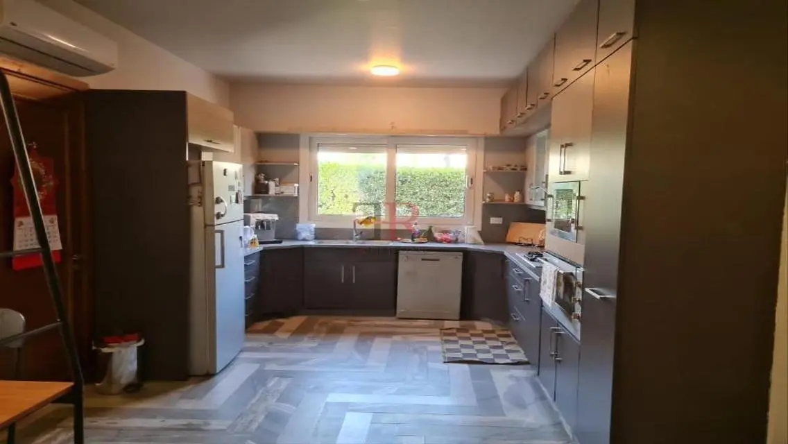 Luxurious Villa with Private Garden and Shared Pool