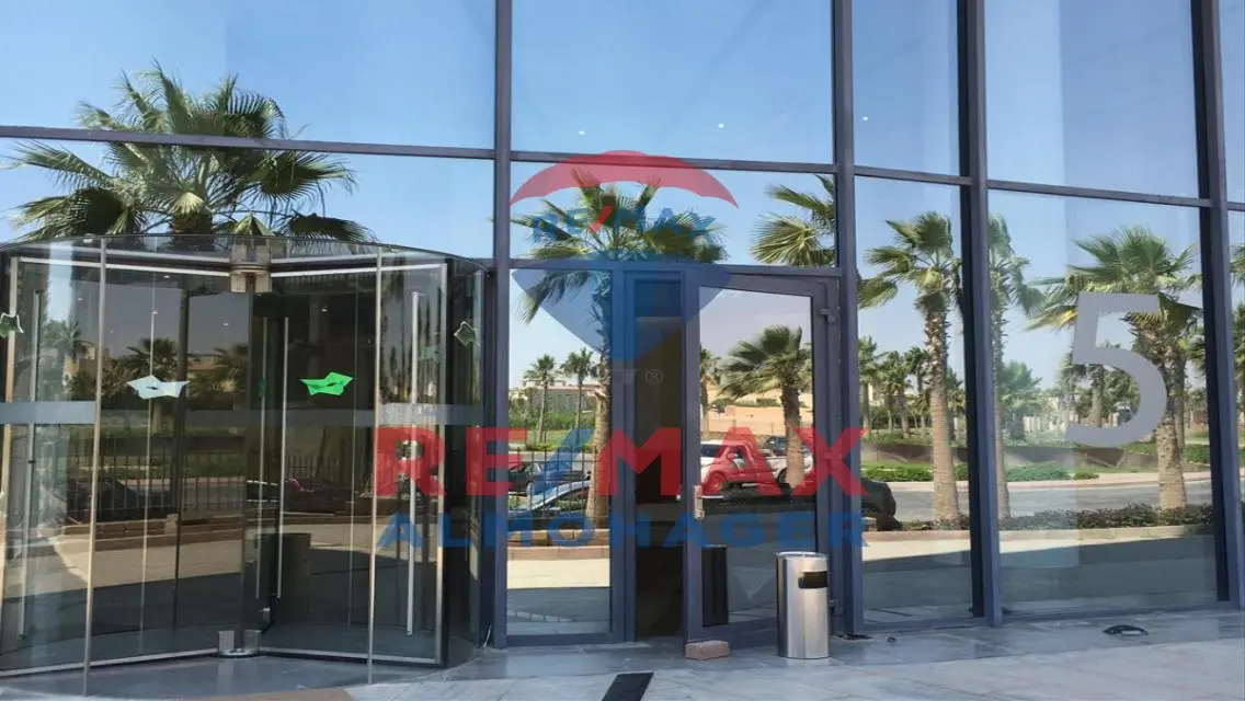 Prime Office Space for Rent in Beverly Hills – 175