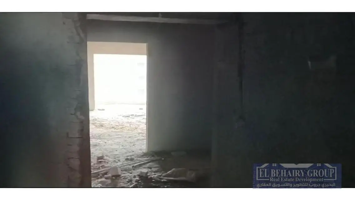 شقة فاخرة للإيجار مع شرفة وحراسة أمنية