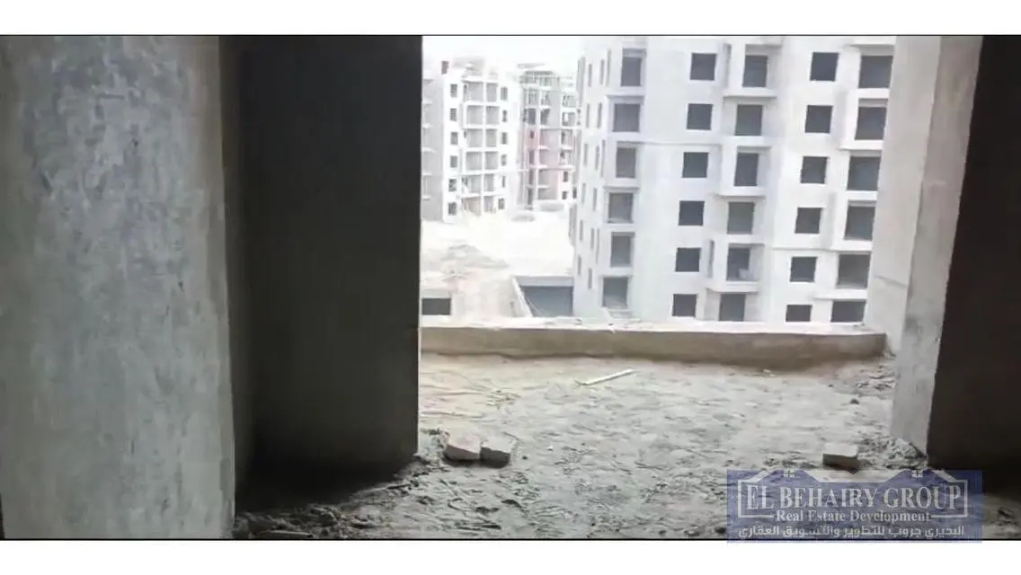 شقة فاخرة للإيجار مع شرفة وحراسة أمنية